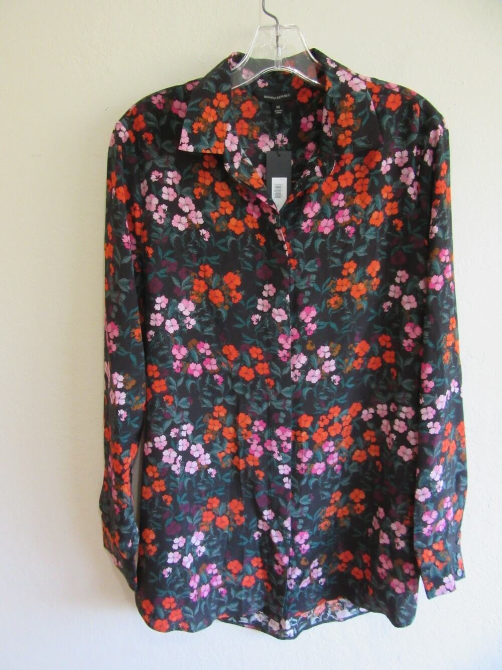 BANANA REPUBLIC Black Floral Pattern M Washable Silk Tailored Blouse-NWT-CA
